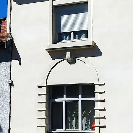 Charmant Duplex 28 M2 Calme Dans Maison Avec Jardin Centre Transport *